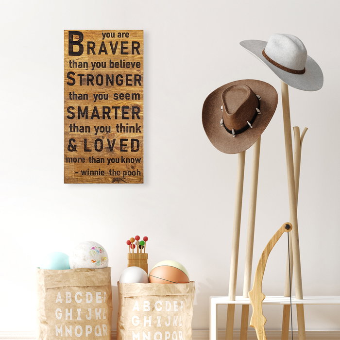 Wallity Braver Stronger Smarter Loved Escultura de pared de madera Nogal y negro
